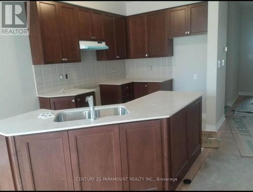 81 Finegan Circle, Brampton, ON - Indoor Photo Showing Kitchen With Double Sink