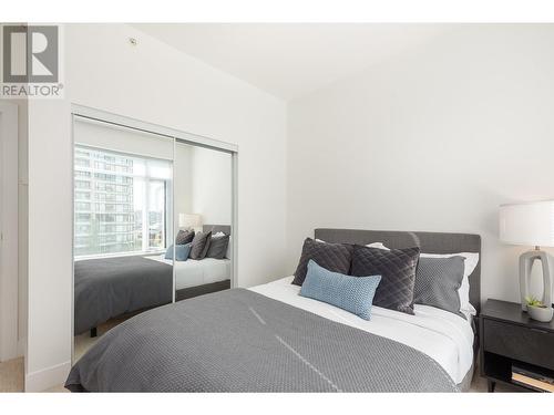 701-888 Homer Street, Vancouver, BC - Indoor Photo Showing Bedroom