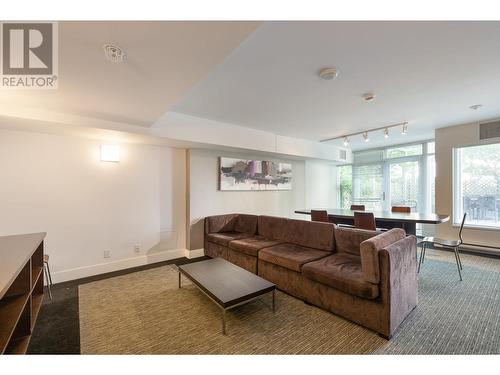 701-888 Homer Street, Vancouver, BC - Indoor