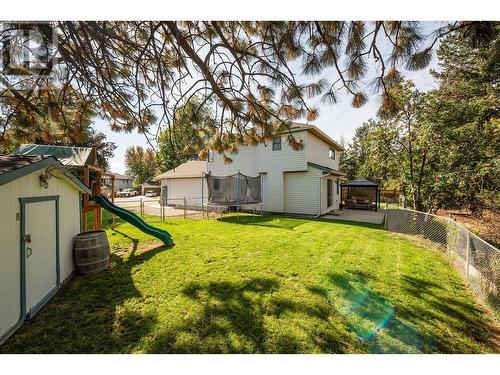 2935 Shannon Green Court, West Kelowna, BC - Outdoor With Backyard