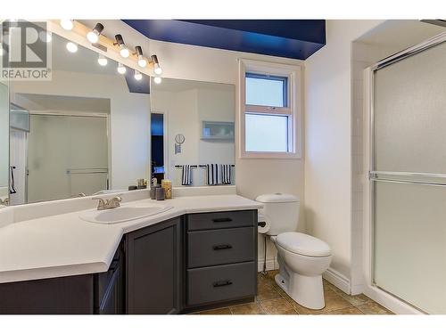 2935 Shannon Green Court, West Kelowna, BC - Indoor Photo Showing Bathroom