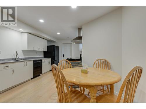 2935 Shannon Green Court, West Kelowna, BC - Indoor Photo Showing Dining Room