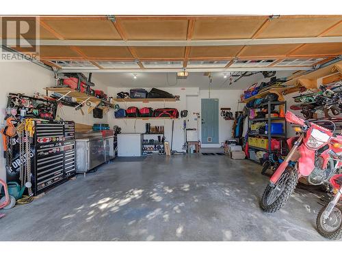 2935 Shannon Green Court, West Kelowna, BC - Indoor Photo Showing Garage