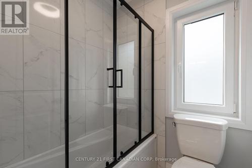 2166 Tripp Drive, London, ON - Indoor Photo Showing Bathroom