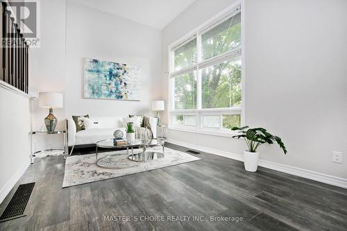 34 Water Wheel Way, Toronto, ON - Indoor Photo Showing Living Room