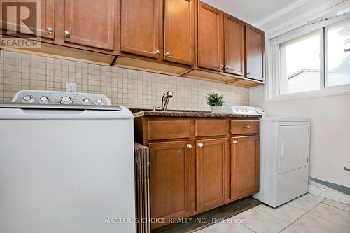 34 Water Wheel Way, Toronto, ON - Indoor Photo Showing Laundry Room