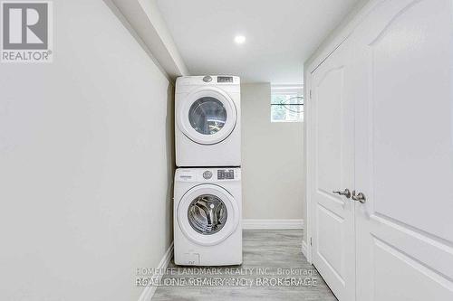 2149 Constance Drive, Oakville, ON - Indoor Photo Showing Laundry Room