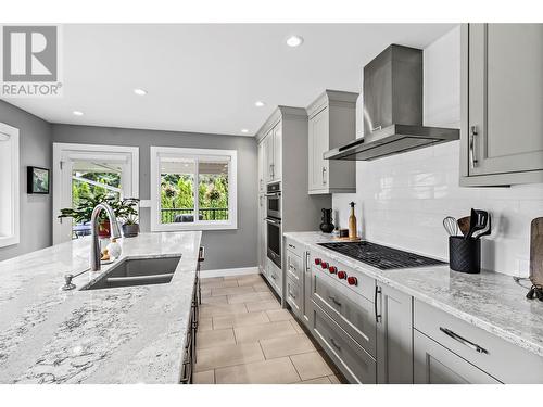 2825 Parkland Place, Blind Bay, BC - Indoor Photo Showing Kitchen With Double Sink With Upgraded Kitchen