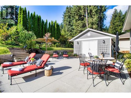 2825 Parkland Place, Blind Bay, BC - Outdoor With Deck Patio Veranda