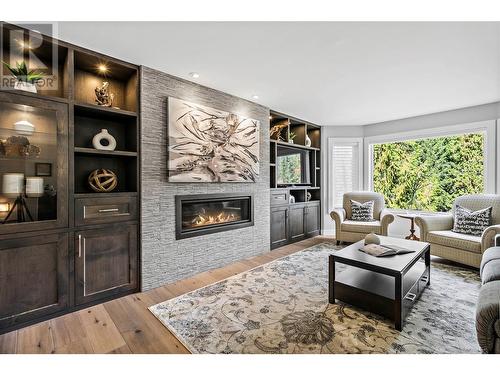 2825 Parkland Place, Blind Bay, BC - Indoor Photo Showing Living Room With Fireplace