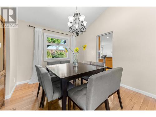 1137 Windermere Court, Kelowna, BC - Indoor Photo Showing Dining Room