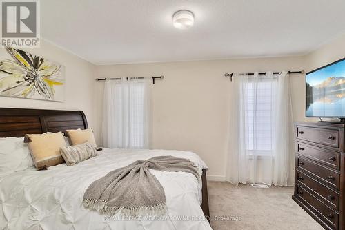 2662 Castlegate Crossing, Pickering, ON - Indoor Photo Showing Bedroom