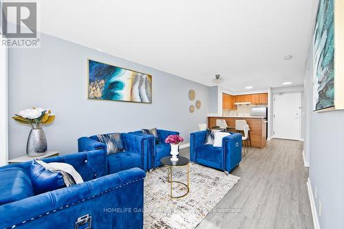 2708 - 36 Lee Centre Drive, Toronto, ON - Indoor Photo Showing Living Room