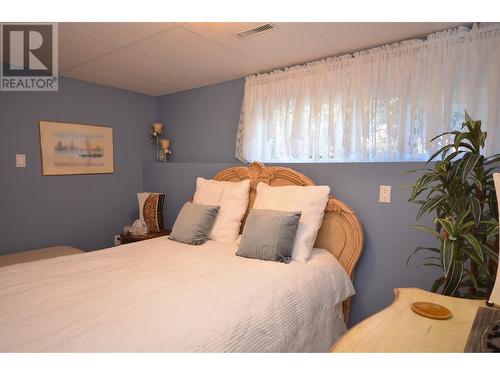 1602 43 Street, Vernon, BC - Indoor Photo Showing Bedroom