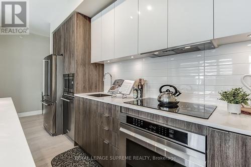 303 - 8 Ann Street, Mississauga, ON - Indoor Photo Showing Kitchen With Upgraded Kitchen