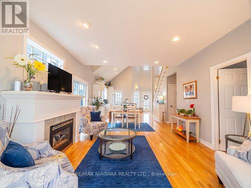 4 Mariner'S Lane, Fort Erie, ON - Indoor Photo Showing Living Room With Fireplace