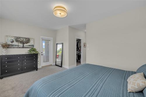 2562 Tuscany Drive, West Kelowna, BC - Indoor Photo Showing Bedroom