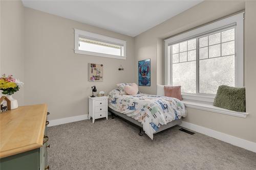 2562 Tuscany Drive, West Kelowna, BC - Indoor Photo Showing Bedroom