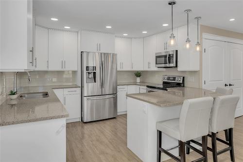 2562 Tuscany Drive, West Kelowna, BC - Indoor Photo Showing Kitchen With Double Sink With Upgraded Kitchen