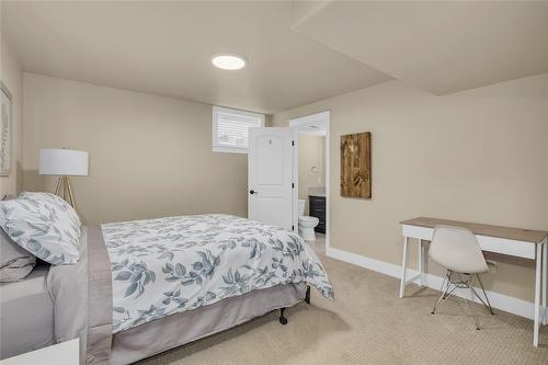 2562 Tuscany Drive, West Kelowna, BC - Indoor Photo Showing Bedroom