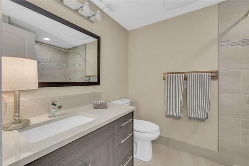 2562 Tuscany Drive, West Kelowna, BC - Indoor Photo Showing Bathroom