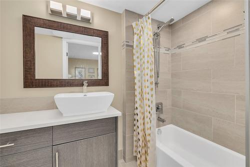 2562 Tuscany Drive, West Kelowna, BC - Indoor Photo Showing Bathroom