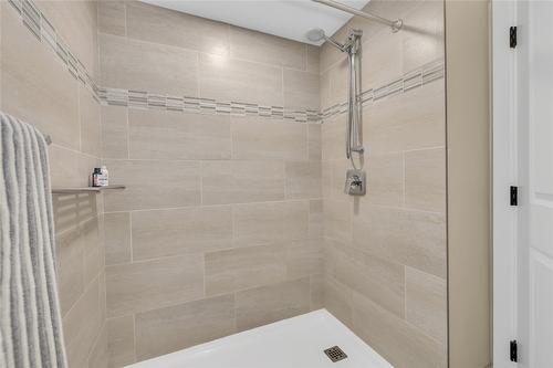 2562 Tuscany Drive, West Kelowna, BC - Indoor Photo Showing Bathroom