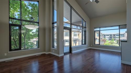 202-600 Sarsons Road, Kelowna, BC - Indoor Photo Showing Other Room