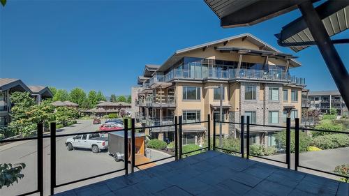 202-600 Sarsons Road, Kelowna, BC - Outdoor