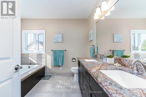 5 Battle Street, Thorold, ON - Indoor Photo Showing Bathroom