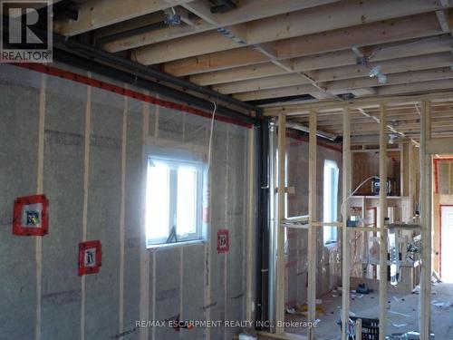 5 Battle Street, Thorold, ON - Indoor Photo Showing Basement