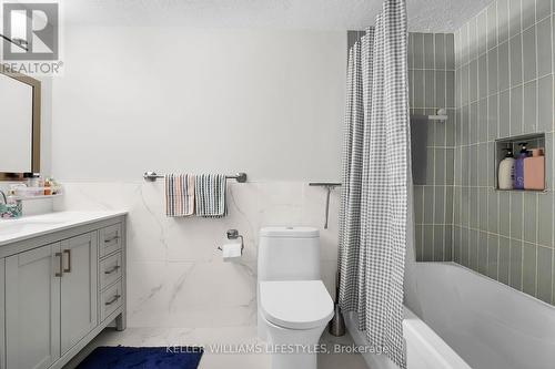 43 Finsbury Crescent, London, ON - Indoor Photo Showing Bathroom