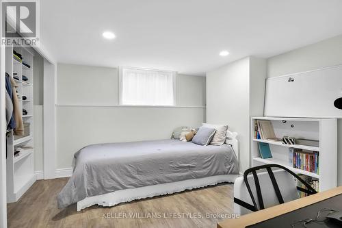 43 Finsbury Crescent, London, ON - Indoor Photo Showing Bedroom