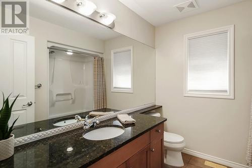 4117 Gallaghers Boulevard S, Kelowna, BC - Indoor Photo Showing Bathroom