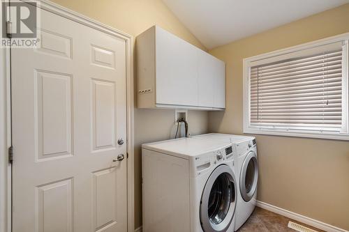 4117 Gallaghers Boulevard S, Kelowna, BC - Indoor Photo Showing Laundry Room