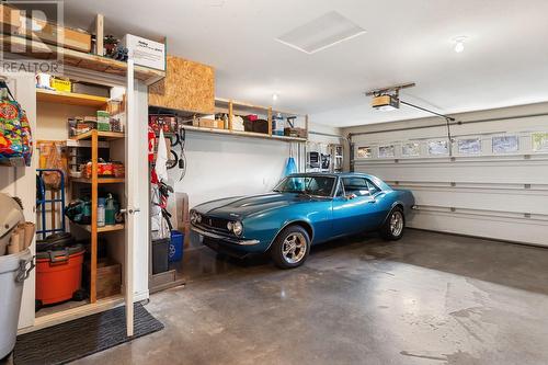 4117 Gallaghers Boulevard S, Kelowna, BC - Indoor Photo Showing Garage