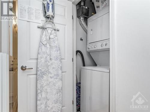 445 Laurier Avenue W Unit#605, Ottawa, ON - Indoor Photo Showing Laundry Room