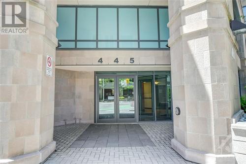 445 Laurier Avenue W Unit#605, Ottawa, ON - Indoor Photo Showing Bathroom