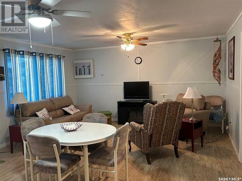 1100 Lakeside Road, Marean Lake, SK - Indoor Photo Showing Dining Room