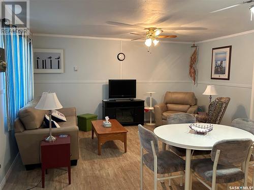 1100 Lakeside Road, Marean Lake, SK - Indoor Photo Showing Dining Room