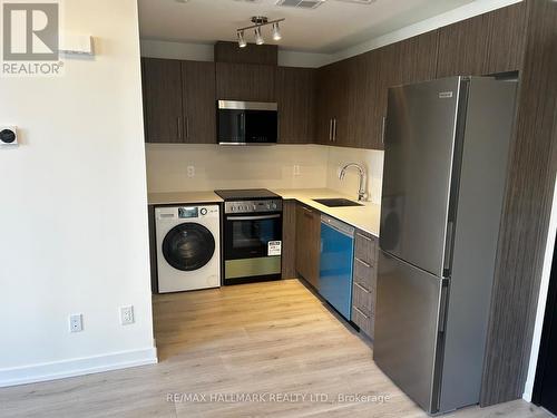 Main - 34-851 Sheppard Avenue W, Toronto, ON - Indoor Photo Showing Kitchen