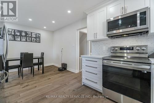 60 Bramhall Circle, Brampton, ON - Indoor Photo Showing Kitchen