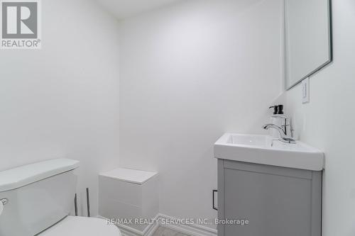 60 Bramhall Circle, Brampton, ON - Indoor Photo Showing Bathroom