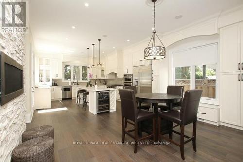 375 Arden Crescent, Burlington, ON - Indoor Photo Showing Dining Room