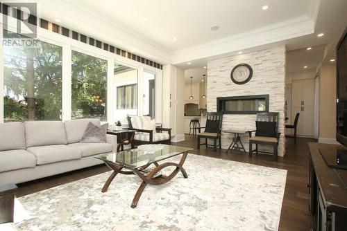 375 Arden Crescent, Burlington, ON - Indoor Photo Showing Living Room With Fireplace