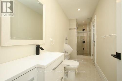 375 Arden Crescent, Burlington, ON - Indoor Photo Showing Bathroom