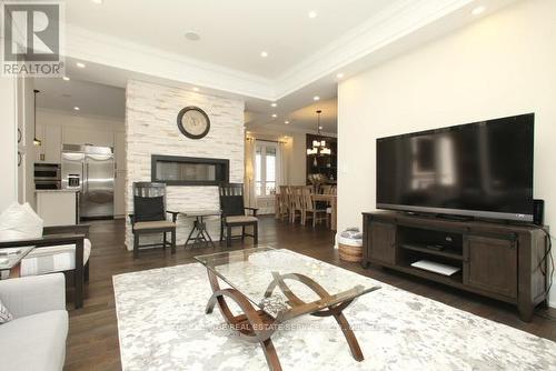 375 Arden Crescent, Burlington, ON - Indoor Photo Showing Living Room With Fireplace