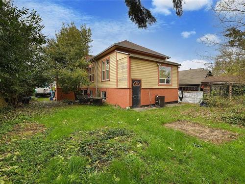 1729 Foul Bay Rd, Oak Bay, BC 