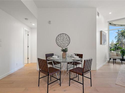 312-2000 Hannington Rd, Langford, BC - Indoor Photo Showing Dining Room