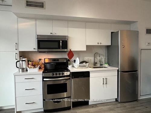 612E-36 Lisgar St, Toronto, ON - Indoor Photo Showing Kitchen With Stainless Steel Kitchen